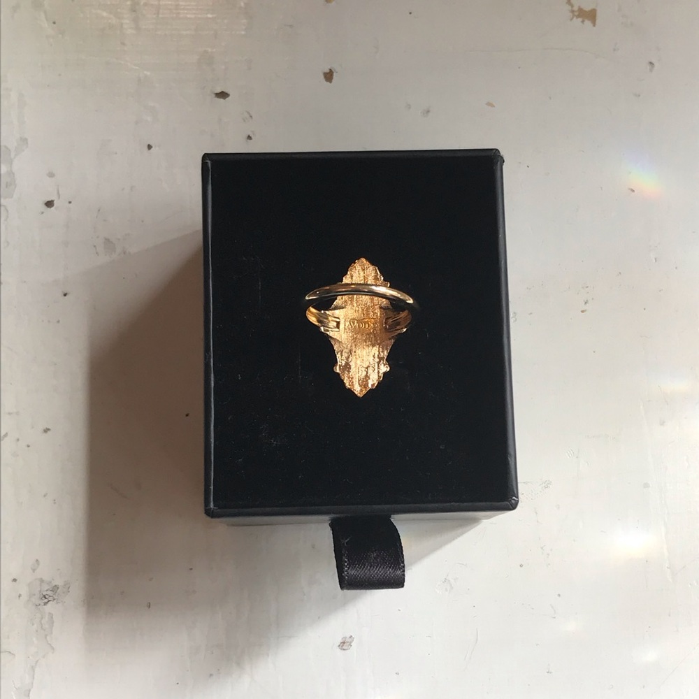 Vintage Avon Kensington Ring - Size 6-7, Adjustable - Picture 5 of 8